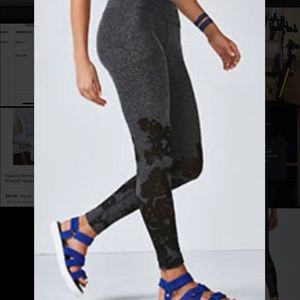 Fabletics Burnout Lounge Leggings - Size 27 / XXS